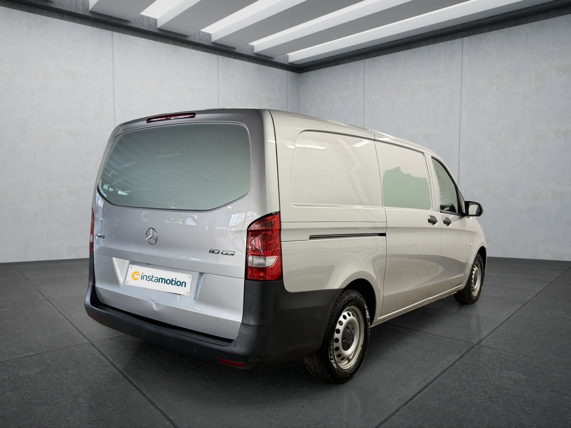 Mercedes Vito hinten