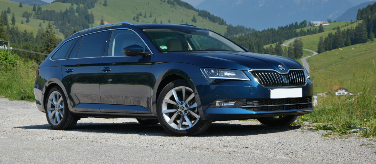 Skoda Superb Combi Außenaufnahme