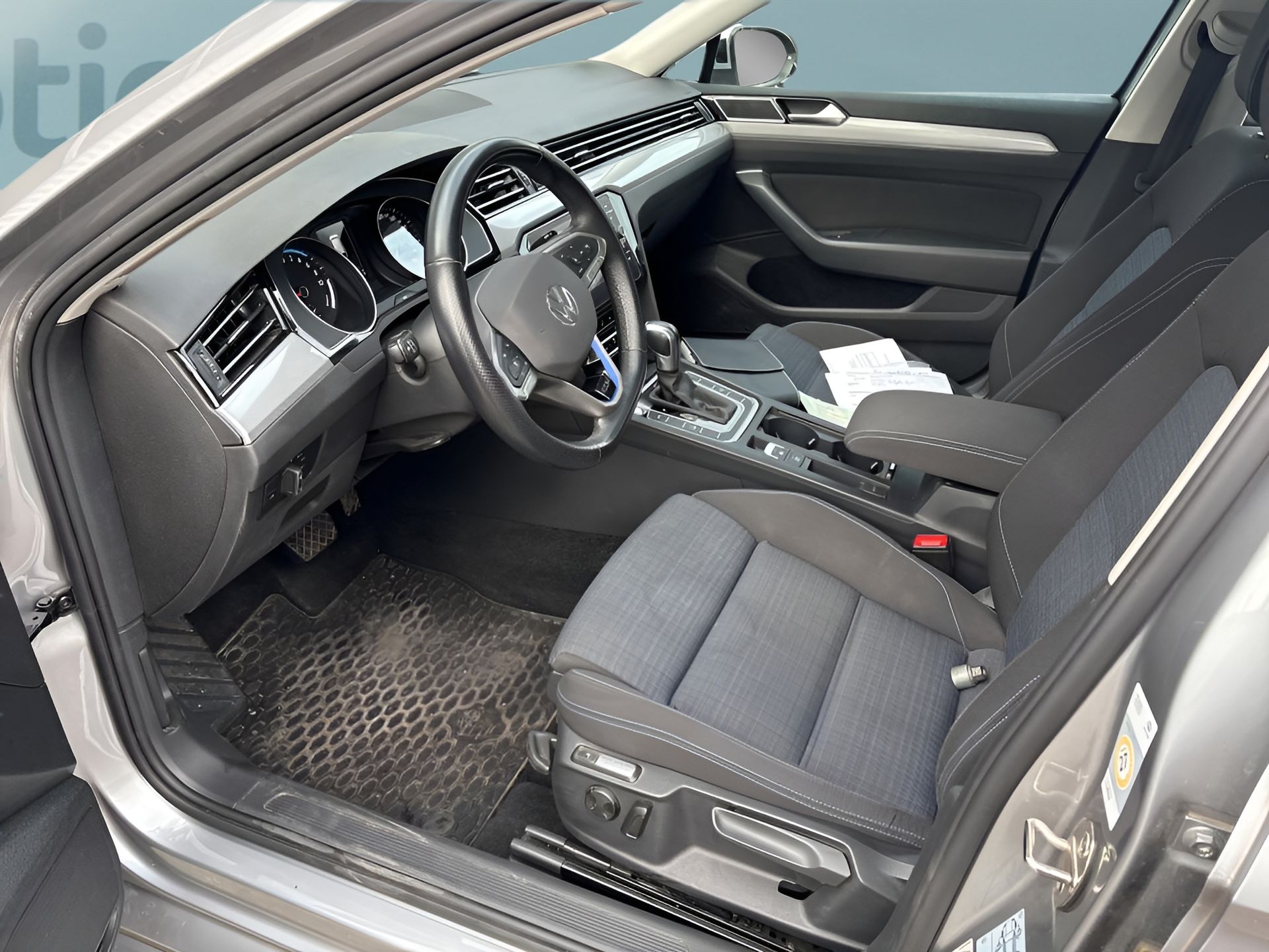 VW Passat Variant Innenraum Fahrersitz